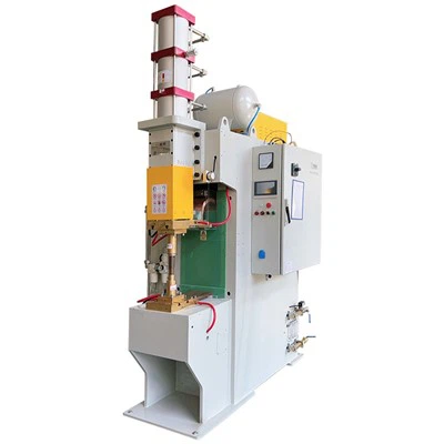 Comment remplacer les électrodes d'un poste de soudage à décharge capacitive ?